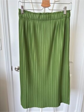 Plissé Green Midi Skirt Small
